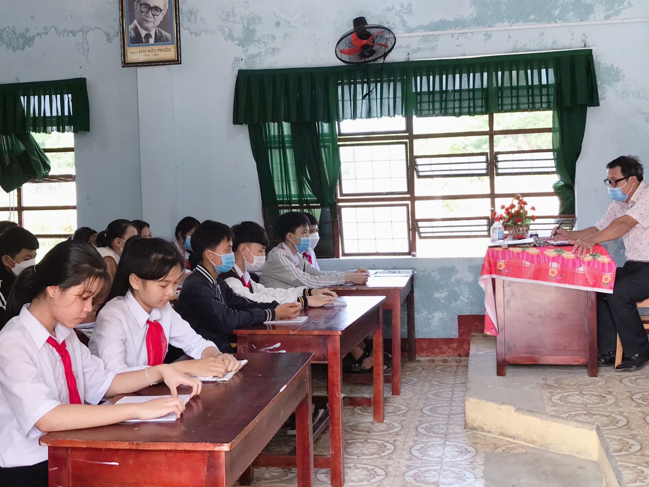 Students are studying in classroom